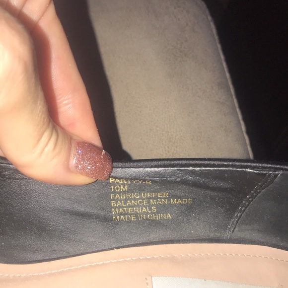 Steve Madden black satin Partyy-R platform heels size 10. - Picture 4 of 5